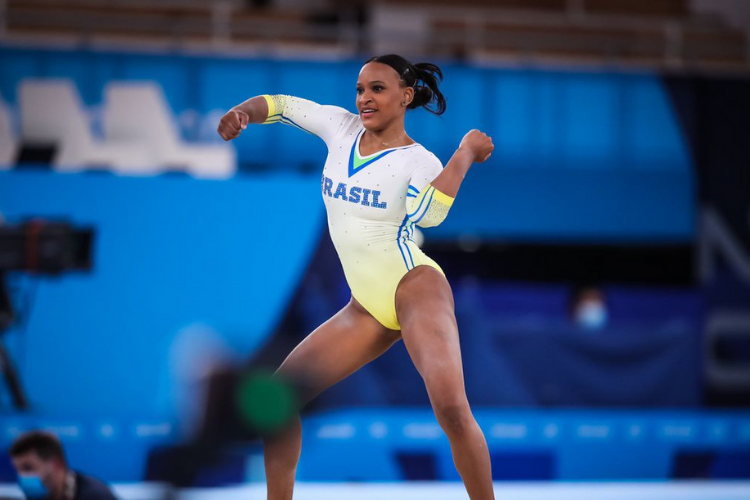 Rebeca Andrade busca primeira medalha olmpica da ginstica feminina